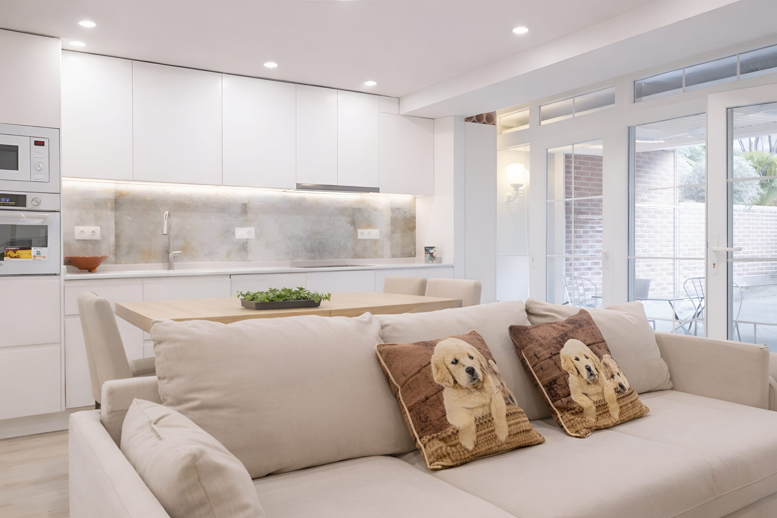 T57 - SOFA PRIMER PLANO